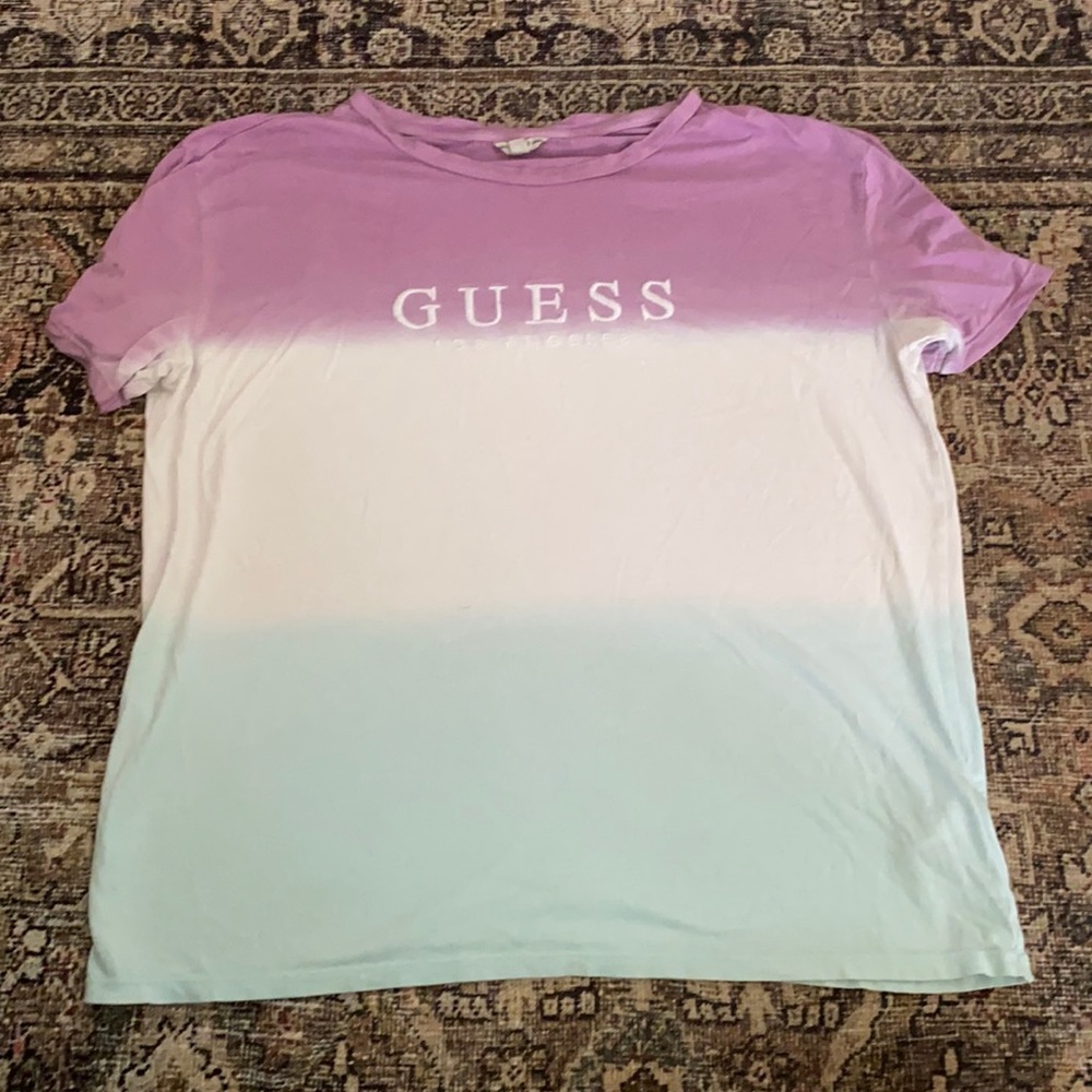 Guess 3 colored tshirt